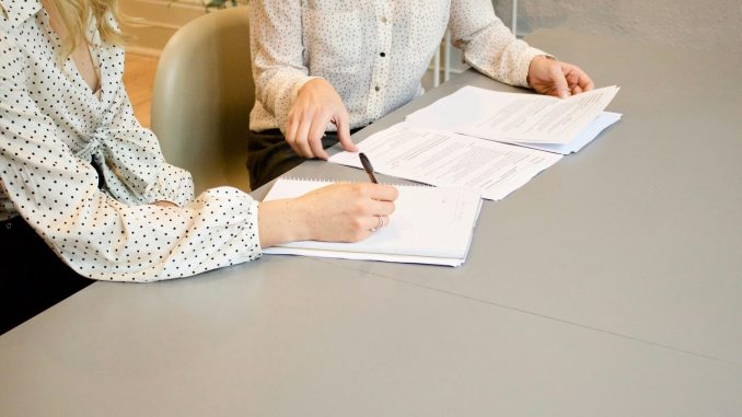 Management von Arbeitsverträgen