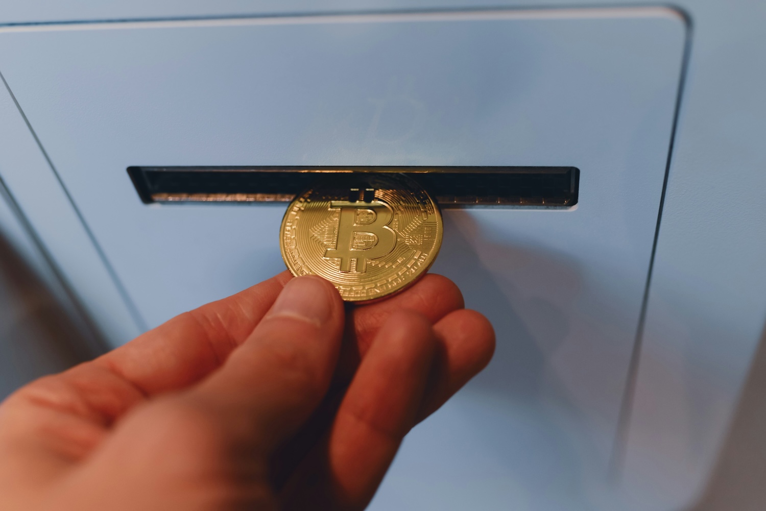 Als Firma in Kryptowährungen investieren: Sinnvoll oder eher nicht? -  Unternehmerinfo.de